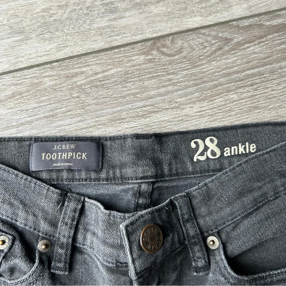 J. Crew 9”Mid Rise Toothpick Charcoal  Wash Jeans - Picture 9 of 15